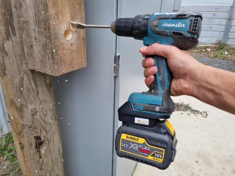 Makita 18V To Dewalt 18V Tool Battery Adapter 1