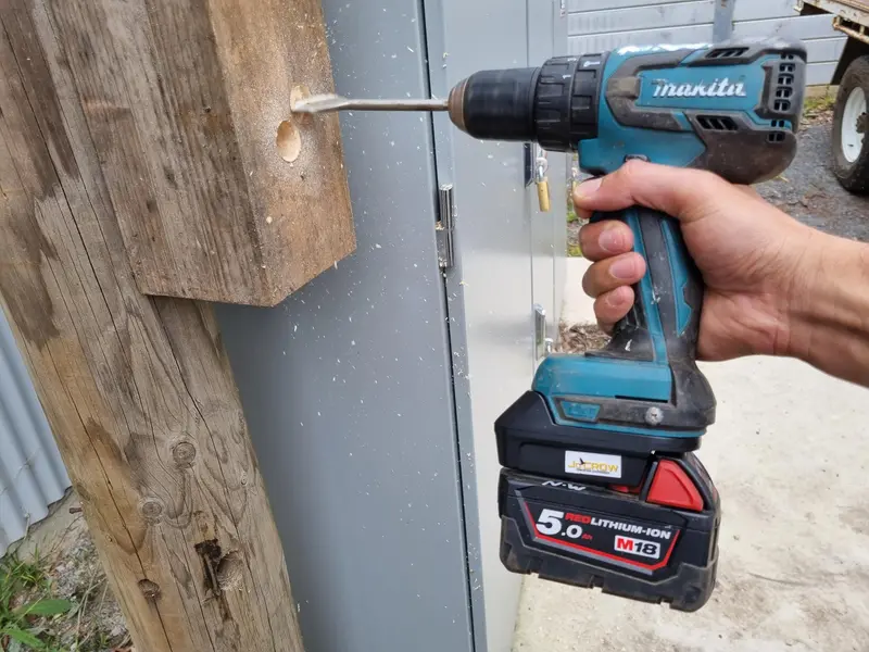 Makita 18V To Milwaukee 18V Tool Battery Adapter 1
