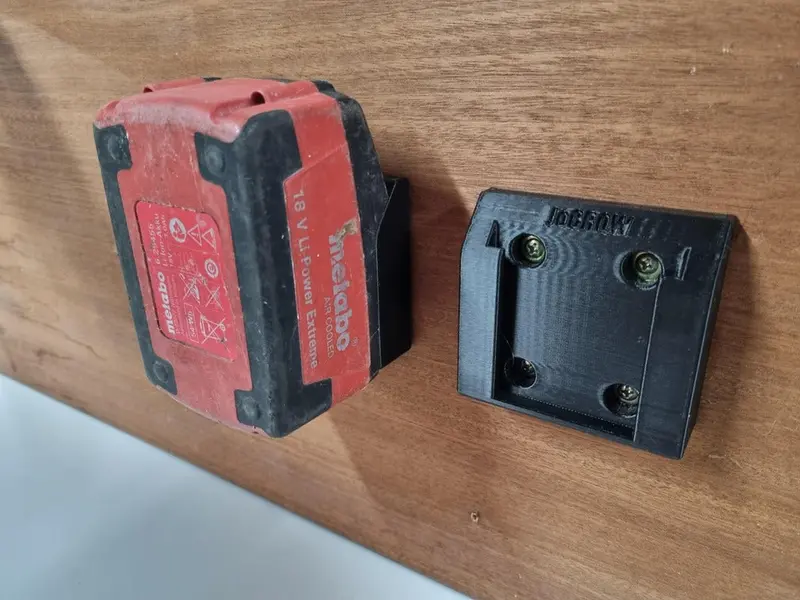 Metabo 18V Battery Holder – Wall-Mounted Charging Bracket 1
