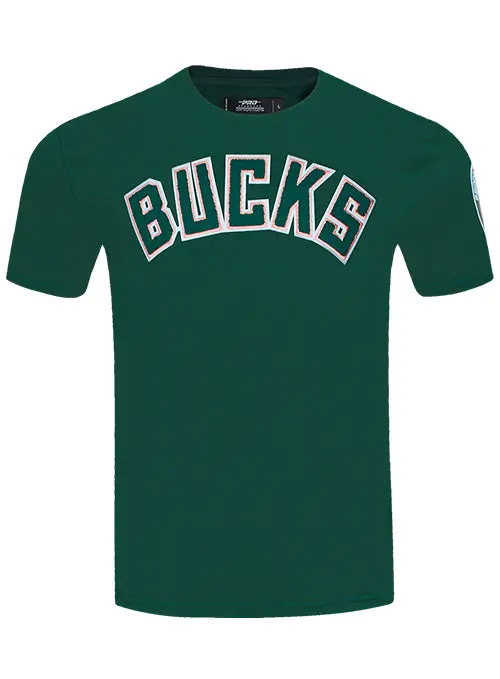 Pro Standard Chenille Classic Milwaukee Bucks T-Shirt 1