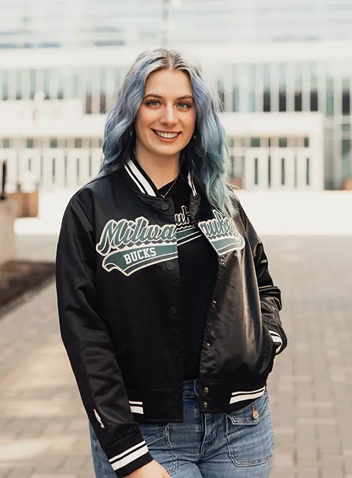 Pro Standard Women’S Script Tail Satin Jacket – Milwaukee Bucks Style 1