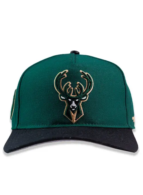 Pro Standard Wool Pinch Snapback – Two-Tone Milwaukee Bucks Design 1