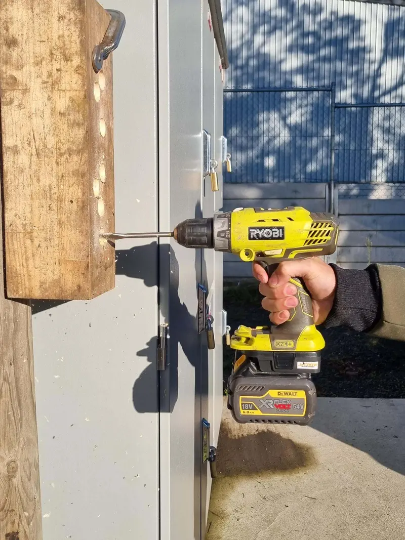 Ryobi One+ 18V To Dewalt 18V Tool Battery Adapter With Usb Port 1