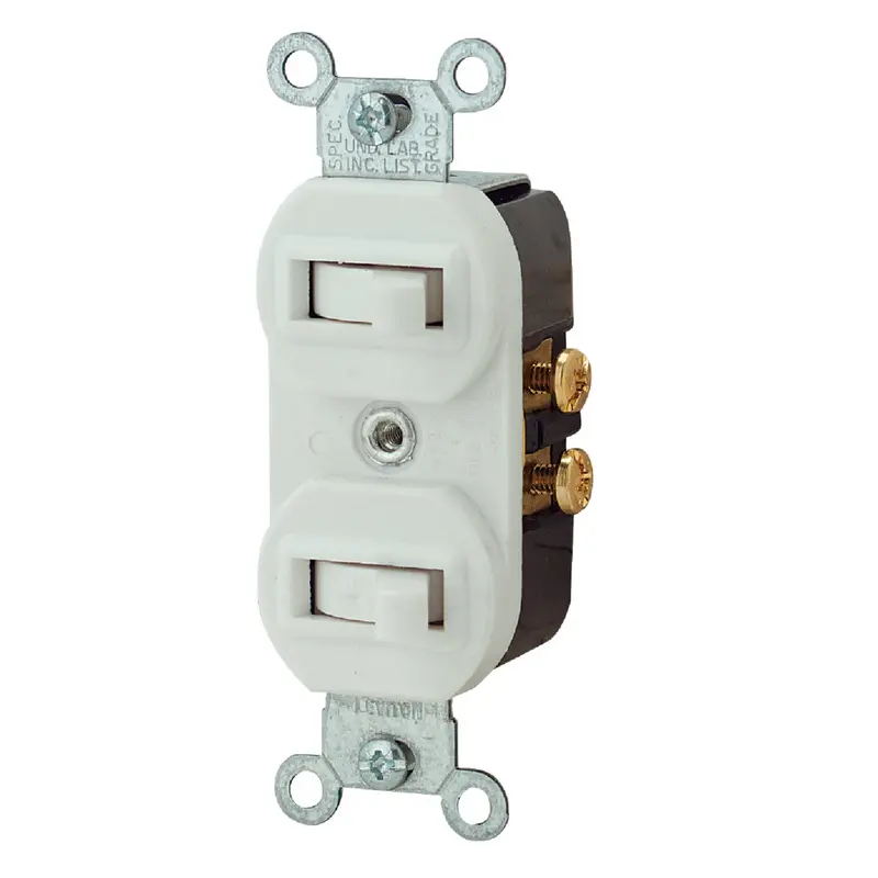 Leviton White 15A Single-Pole And Three-Way Duplex Switch 1